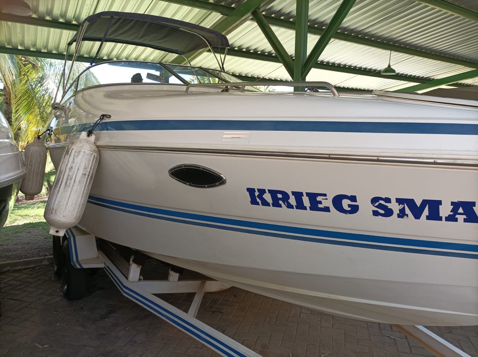 Criscraft 25 com 400hr