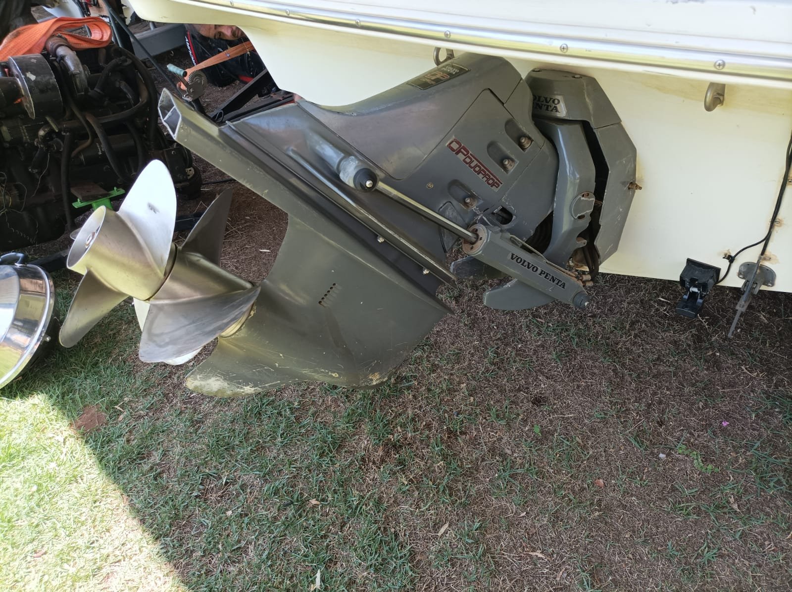 Criscraft 25 com 400hr