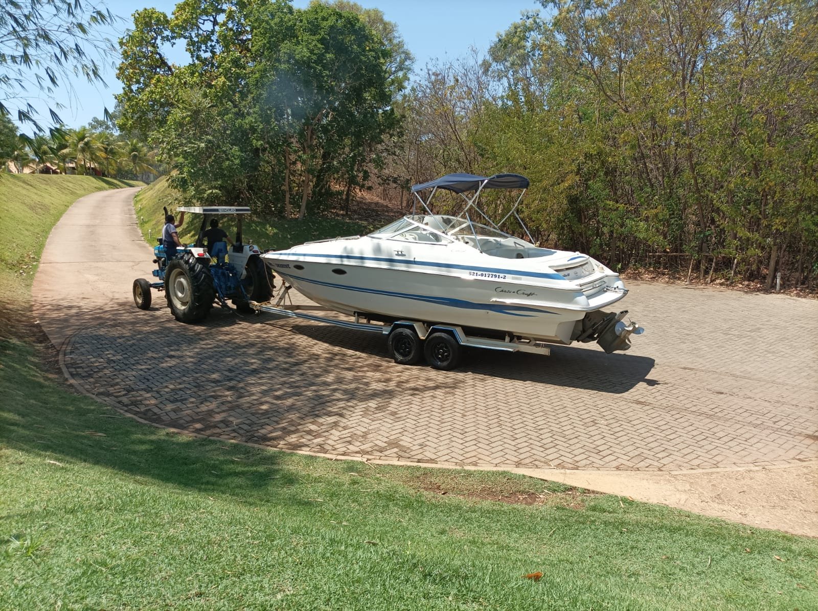 Criscraft 25 com 400hr